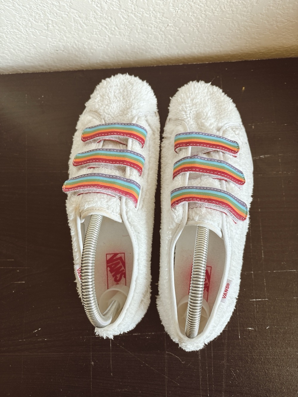 Vans Sherpa Rainbow Strap Sneakers Girls Size 7 White Fuzzy Hook & Loop Shoes - Picture 5 of 10